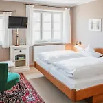 Hotel Haus Am Kiel 3*