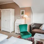 Haus Am Kiel فندق ارنشوب