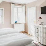 Haus Am Kiel فندق 3*